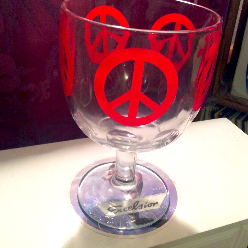 Peace sign goblet rare vintage no flaws unlabeled☮️☮️☮️☮️☮️💜 - Picture 2 of 4